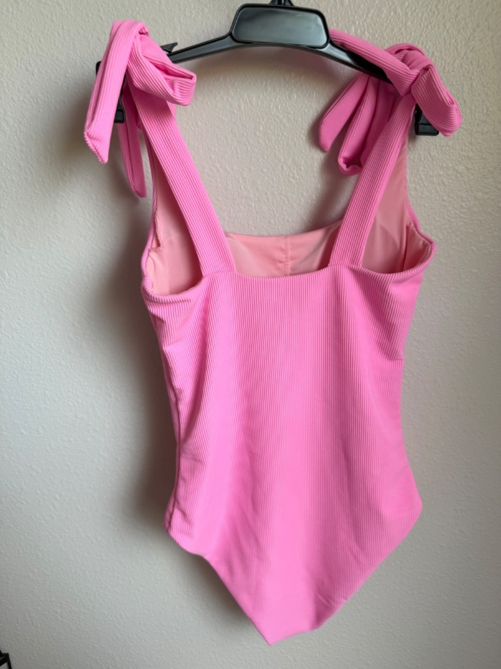 Beach Riot Pink Ribbed Tie Shoulder One Piece Swimsuit XS - Picture 8 of 9